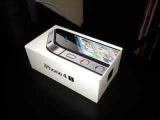 Brand Ne Apple Iphone 4s 16,32,64gb Factory Unlocked