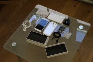 Samsung Galaxy S3,apple Iphone 4s,blackberry Porsche With Special Pin/skypeglobatradeltd