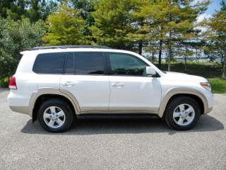  6 Month Used 2009 Toyota Land Cruiser Suv Super White