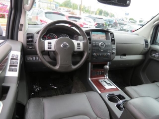 Buy My: 2011 Nissan Pathfinder LE SUV