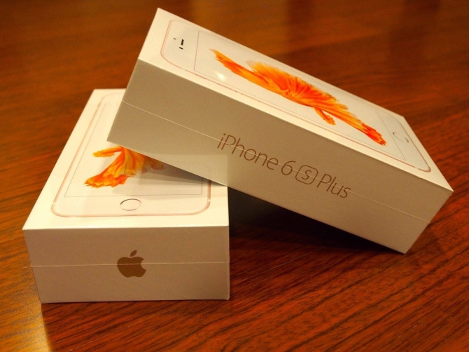  Apple Iphones 6 And 6s And 6s  Available