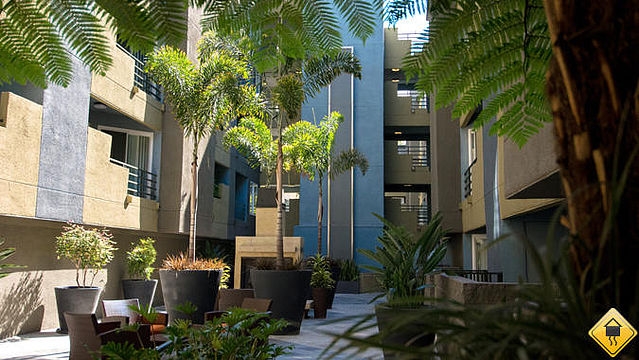 You Can Have It All At Vantage West Hollywood, Apartments.