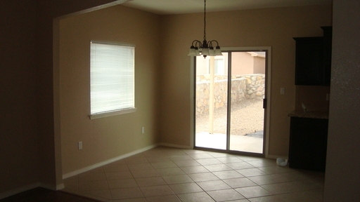 House for rent in El Paso. 2 Car Garage!