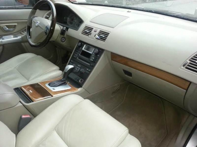 2004 Volvo Xc 90-82670 Mi. 