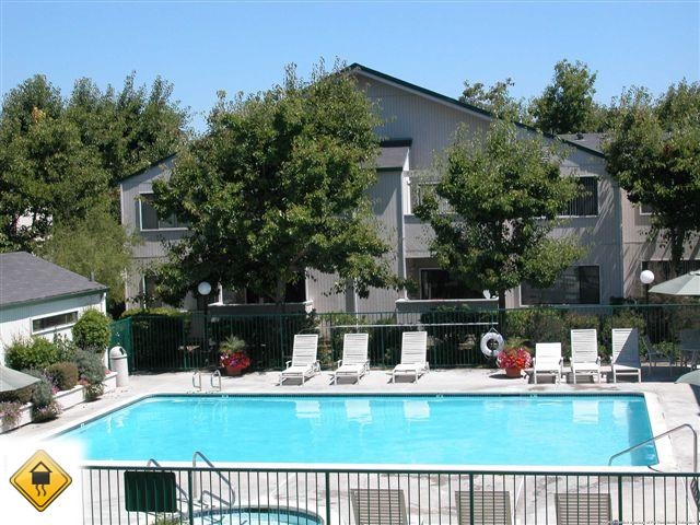 2 bedrooms Condo - Welcome to Heritage Park apartments.