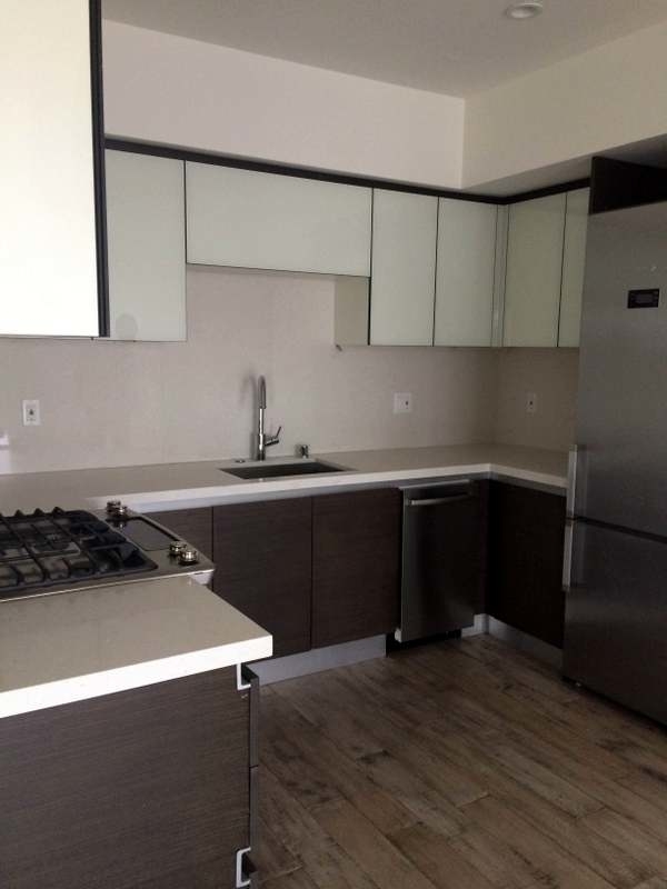Los Angeles - 2bd2bth 1,000sqft Condo for rent. Gated parking!