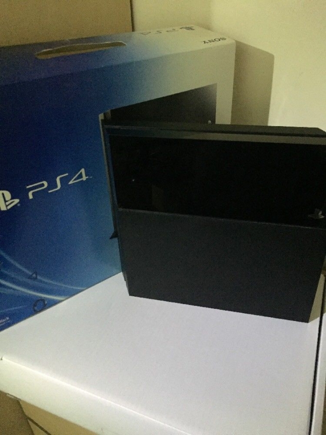 Sony PlayStation 4 Pro 2TB