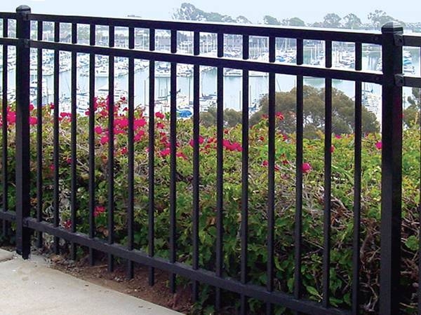 Steel Fence For Commercial, Residential And Industrial Applications