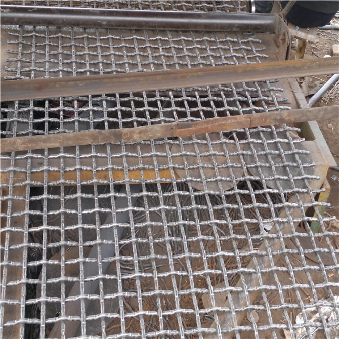 hot dipped galvanized crimped mesh