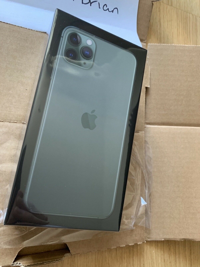 Apple Iphone 11 Pro Max 512gb Unlocked == $850