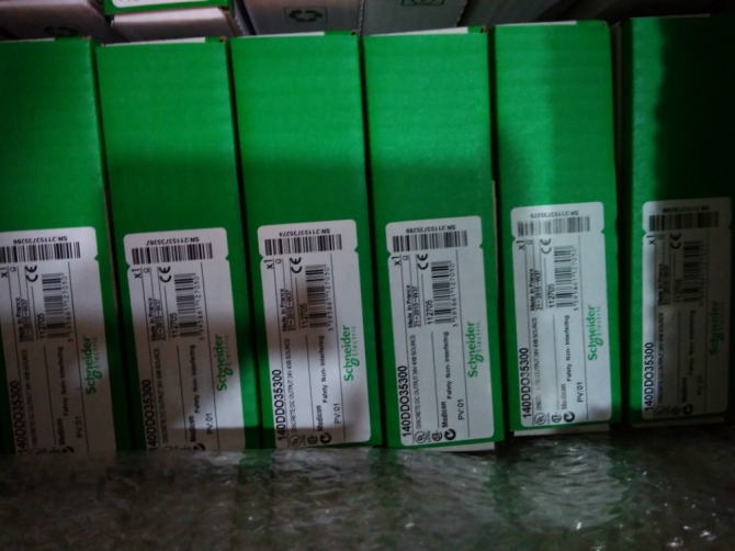 1pc New Schneider 140ddi35300 With 1year Warranty