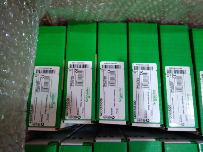 1pc New Schneider 140ddi35300 With 1year Warranty