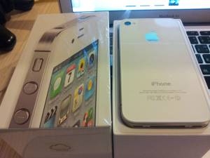 Brand New Apple Iphone 4s 16gb/32gb/64gb Unlocked
