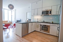 SPACIOUS 1 BEDROOM APARTMENT IN DOWNTOWN PALO ALTO