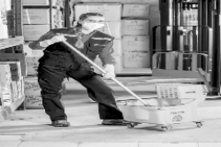 Easy and Affordable Industrial Floor Cleaning Services | Quick Cleaning