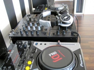 For Sale Brand New 2x Pioneer Cdj-1000mk3 & 1x Djm-800 Dj Mixer Package